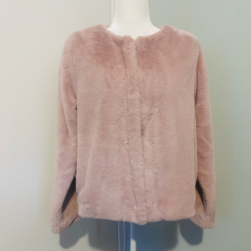 H&M Divided Elegant Pink Faux Fur Teddy Crop Jacket.Size Large.